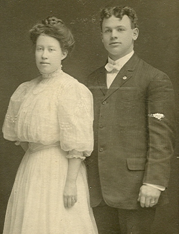 Raymond and Edna Wean photo