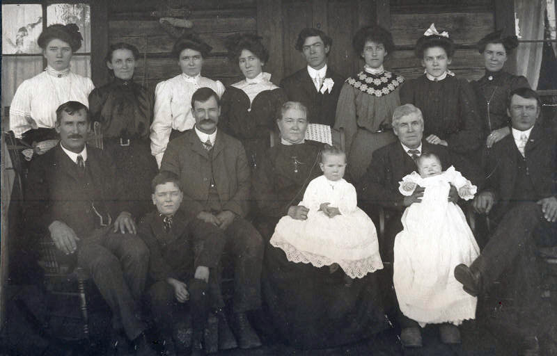 Robert Menzer and Martha Clemens Family