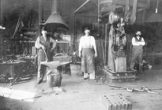 store2.JPG (10295 bytes)